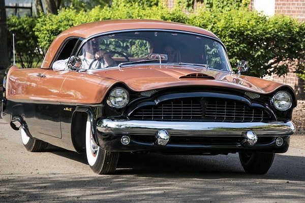 Packard Panther