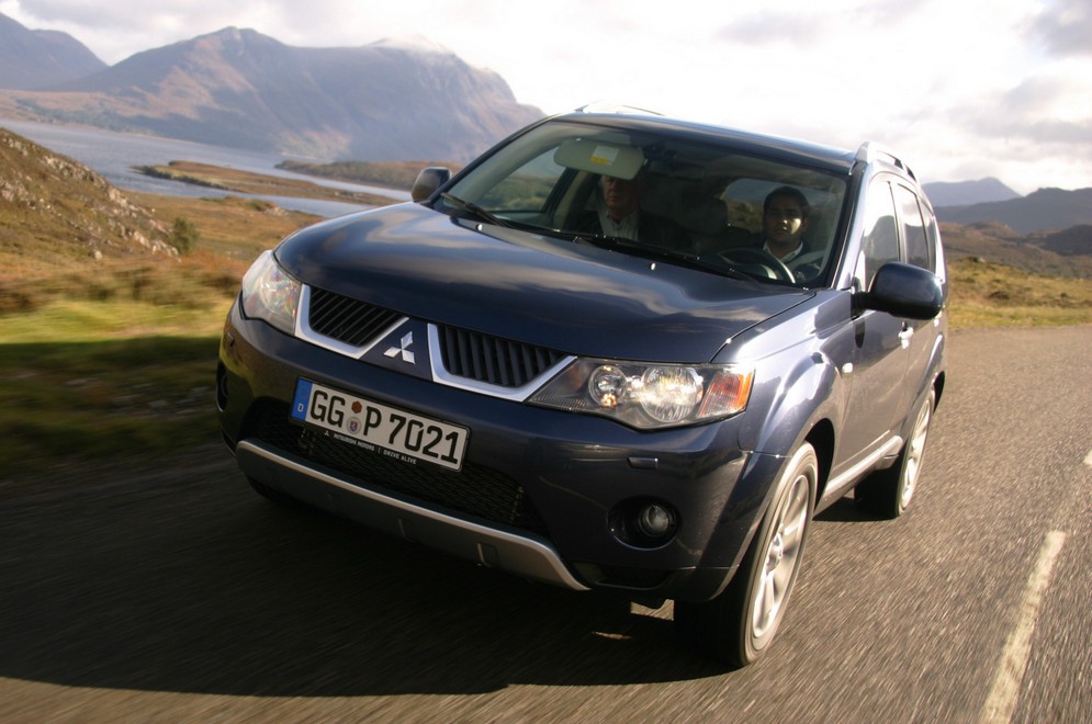 1autowp.ru_mitsubishi_outlander_111.jpg