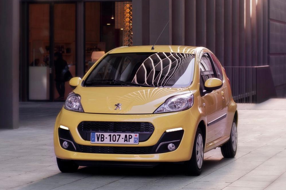 peugeot-1073-door20131600x1200wallpaper03.jpg