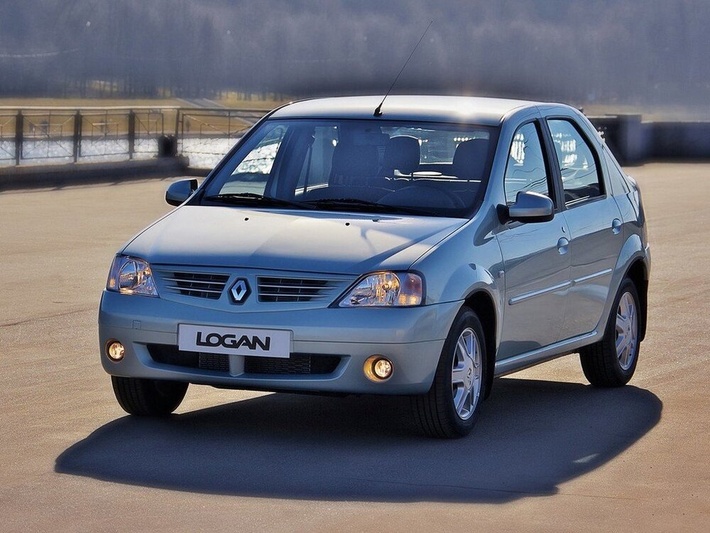 Серый Renault Logan