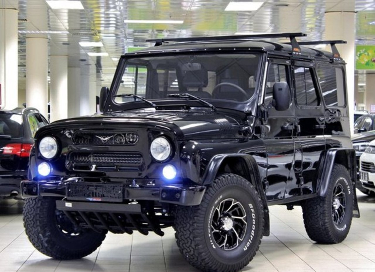 UAZ Hunter