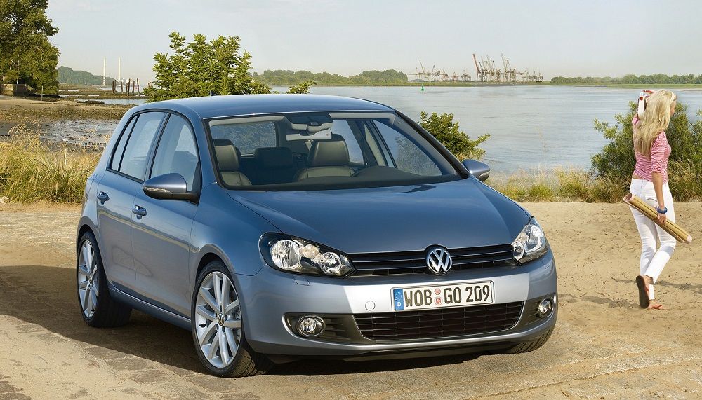 Подержанный автомобиль до 600 тысяч Volkswagen Golf